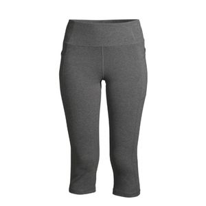 Cool capris by: Athletic Works w side pockets XS